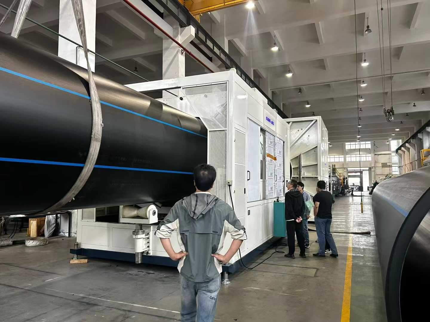 Ключові моменти пускового обладнання та технології виробництва поліетиленових труб з великими діаметрами понад 2000 мм